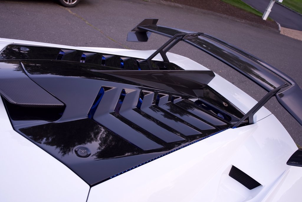 Used 2022 Lamborghini Huracan STO RWD image 14