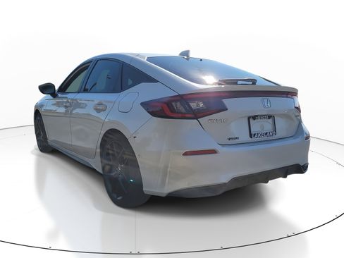 Used 2024 Honda Civic Sport image 5
