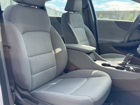 Used 2020 Chevrolet Malibu LT image 22