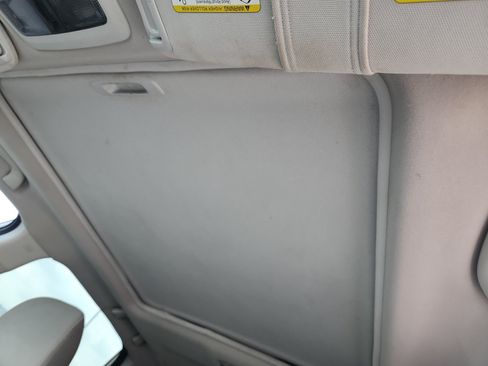 Used 2017 Subaru Forester 2.5i Premium w/ All-Weather Package AWD/4WD image 33