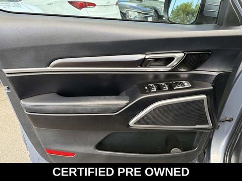 Used 2023 Kia Telluride S FWD image 13