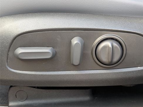 Used 2023 Buick Enclave Essence w/ Experience Buick Package image 21