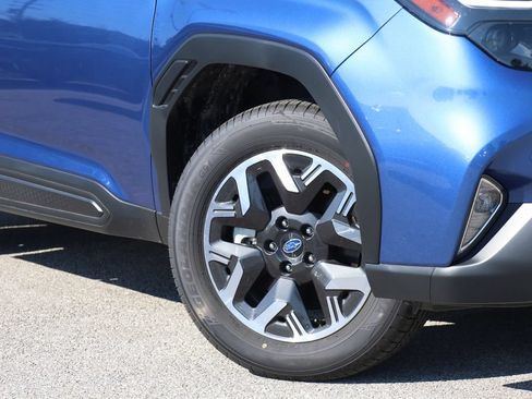 Certified 2026 Subaru Forester Premium AWD/4WD image 2