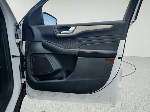 Used 2022 Ford Escape SEL FWD image 22
