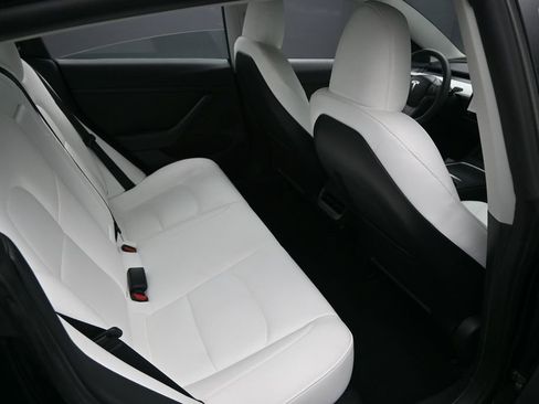 Used 2023 Tesla Model 3 Standard Range RWD image 28