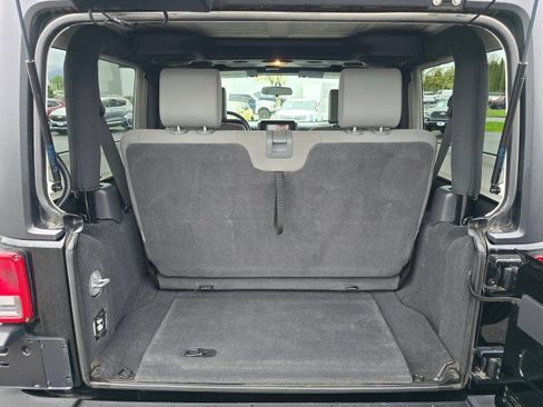 Used 2009 Jeep Wrangler X AWD/4WD image 17
