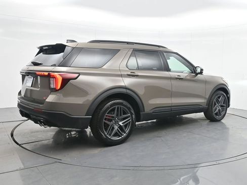 New 2026 Ford Explorer ST w/ Sun And Sound Package image 7