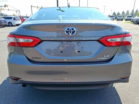 Used 2019 Toyota Camry LE FWD image 6