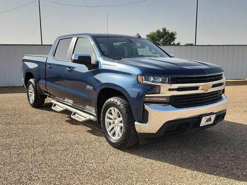 Used 2020 Chevrolet Silverado 1500 LT w/ Texas Edition AWD/4WD image 6