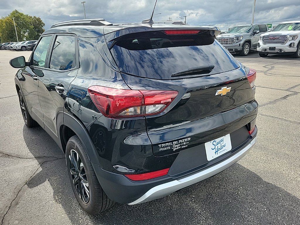 Used 2023 Chevrolet TrailBlazer LT w/ Convenience Package AWD/4WD image 7