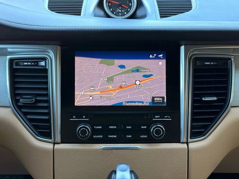 Used 2017 Porsche Macan GTS image 33