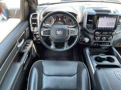 Used 2022 RAM 1500 Laramie AWD/4WD image 15
