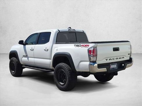 Used 2022 Toyota Tacoma TRD Off-Road AWD/4WD image 7