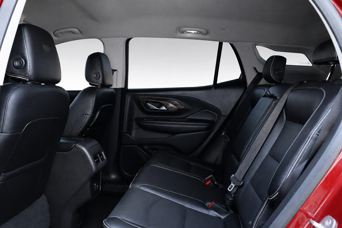 Used 2019 GMC Terrain Denali w/ Advanced Safety Package FWD image 17