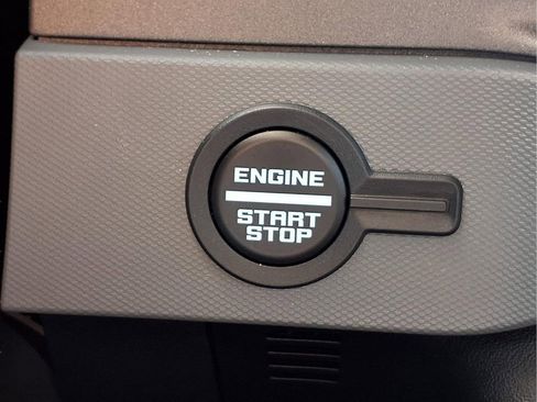 Used 2024 Ford Bronco Big Bend image 11