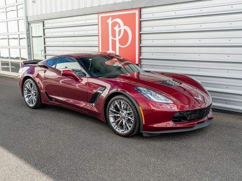 Used 2016 Chevrolet Corvette Z06 w/ 3LZ Preferred Equipment Group RWD image 42