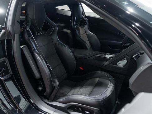 Used 2019 Chevrolet Corvette ZR1 RWD image 18