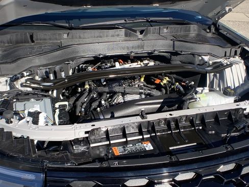 Used 2025 Ford Explorer ST-Line w/ Premium Package image 42