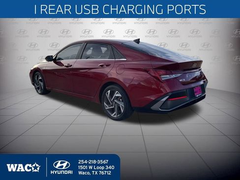 Used 2024 Hyundai Elantra SEL w/ Convenience Package image 9