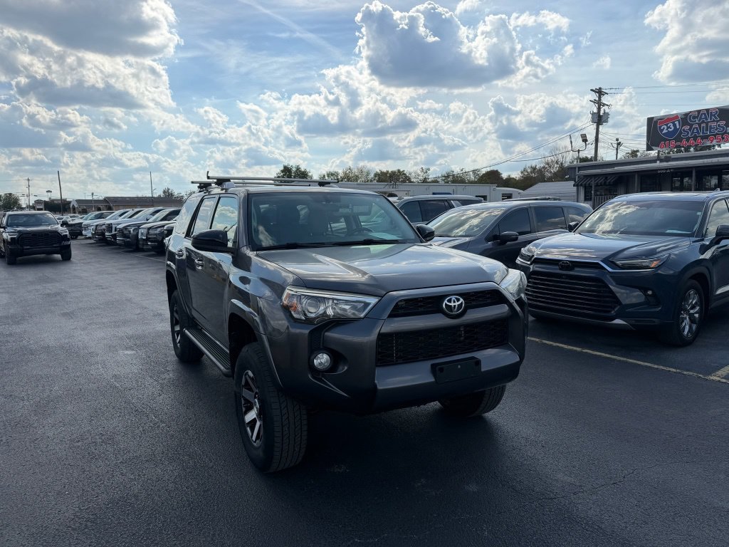 Used 2017 Toyota 4Runner SR5 AWD/4WD image 1