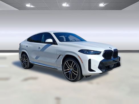 New 2026 BMW X6 xDrive40i w/ Executive Package image 7