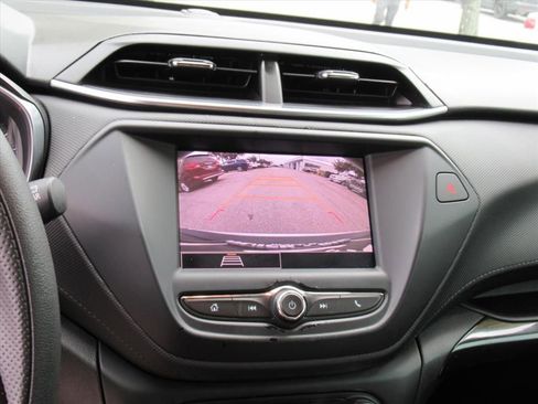 Used 2023 Chevrolet TrailBlazer LT image 23