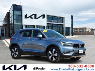Used 2019 Volvo XC40 T5 Momentum image 1