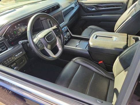 Certified 2023 GMC Yukon Denali image 10