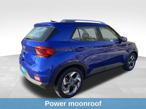 Used 2025 Hyundai Venue SEL image 9