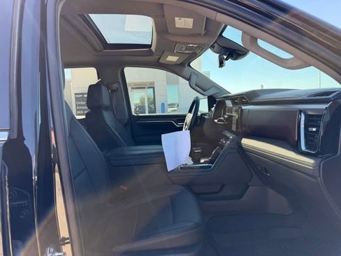 Used 2023 GMC Sierra 1500 Denali w/ Denali Reserve Package image 10
