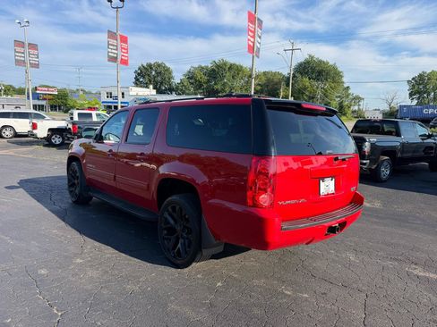 Used 2013 GMC Yukon XL SLE w/ Suspension Package, Off-Road AWD/4WD image 5