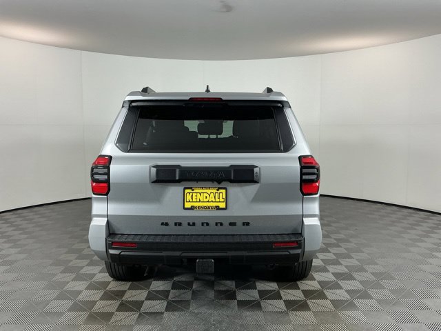 Used 2025 Toyota 4Runner SR5 AWD/4WD image 6