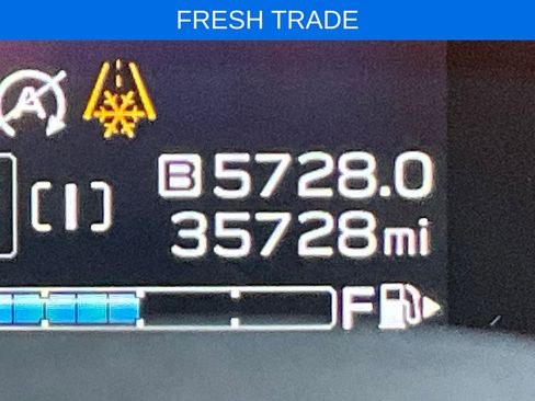 Used 2020 Subaru Crosstrek 2.0i Premium w/ Moonroof Package 1 image 16