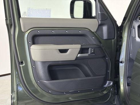 New 2026 Land Rover Defender 110 S image 21