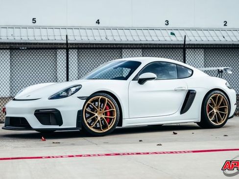 Used 2020 Porsche 718 Cayman GT4 image 41