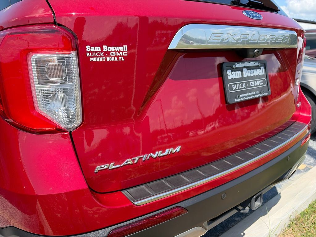Used 2020 Ford Explorer Platinum w/ Premium Technology Package AWD/4WD image 14