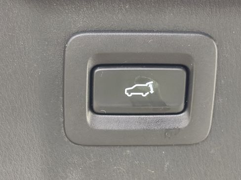 Used 2023 MAZDA CX-9 Signature image 16