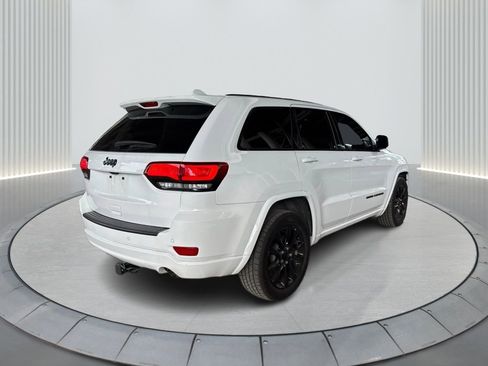 Used 2021 Jeep Grand Cherokee Laredo X image 6