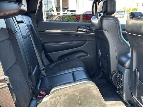 Used 2020 Jeep Grand Cherokee Trailhawk w/ Premium Lighting Group AWD/4WD image 23
