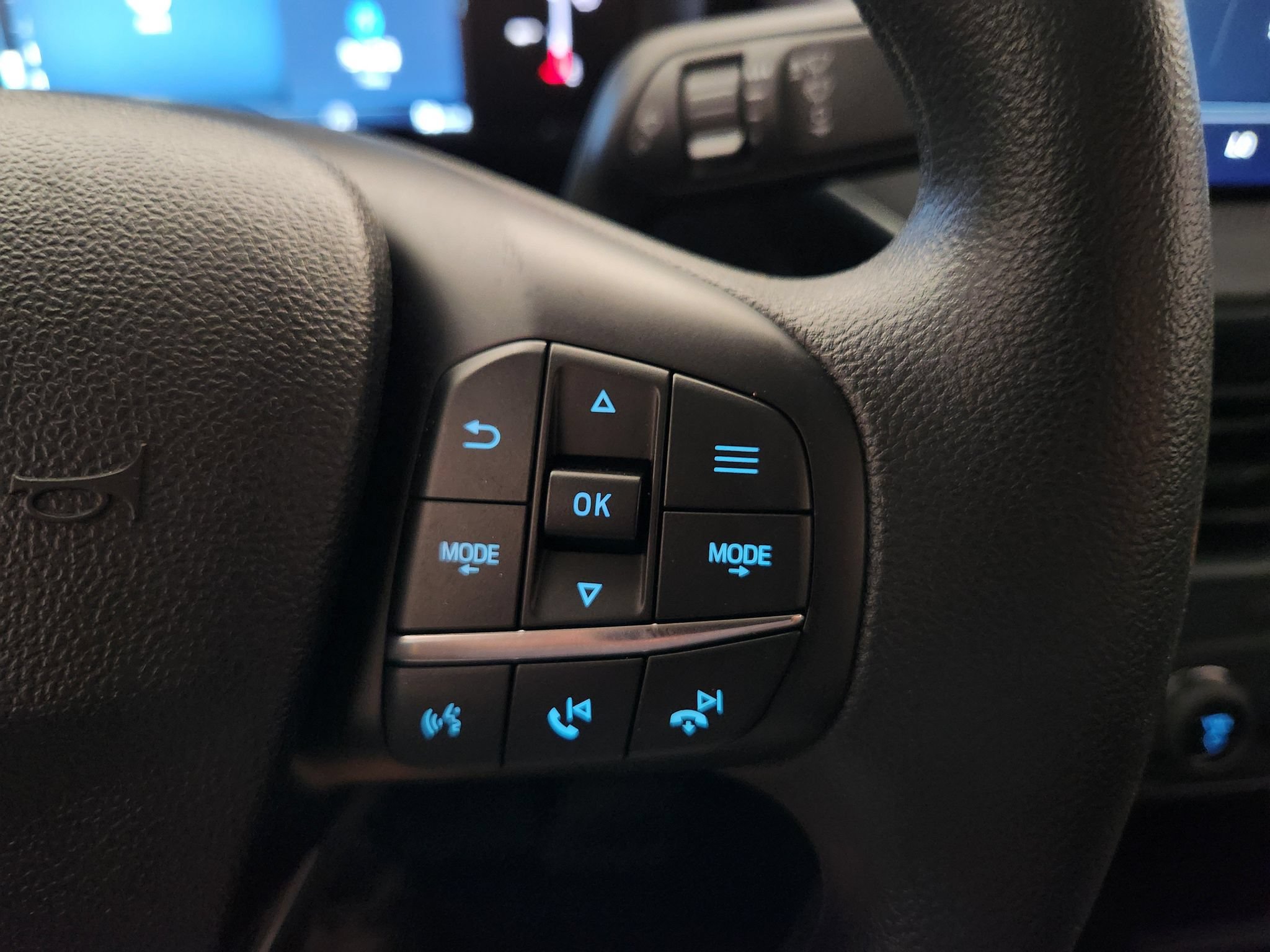 Used 2025 Ford Maverick XLT w/ Black Appearance Package AWD/4WD image 30