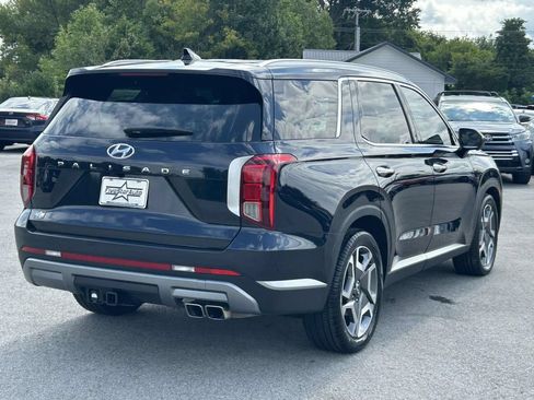 Used 2024 Hyundai Palisade SEL w/ Premium Package FWD image 5