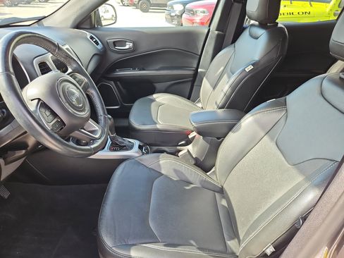 Used 2021 Jeep Compass Latitude w/ Sun and Sound Group image 15