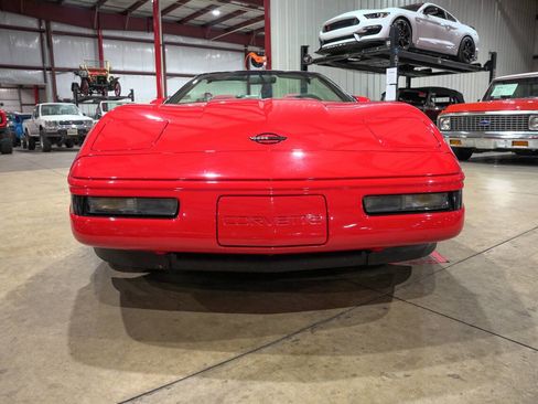 Used 1995 Chevrolet Corvette Base 2dr Convertible image 13
