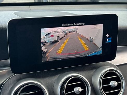 Used 2020 Mercedes-Benz GLC 300 4MATIC image 25