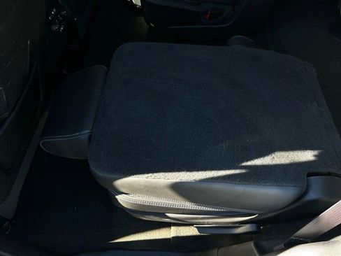 Used 2016 GMC Yukon Denali w/ Open Road Package image 19