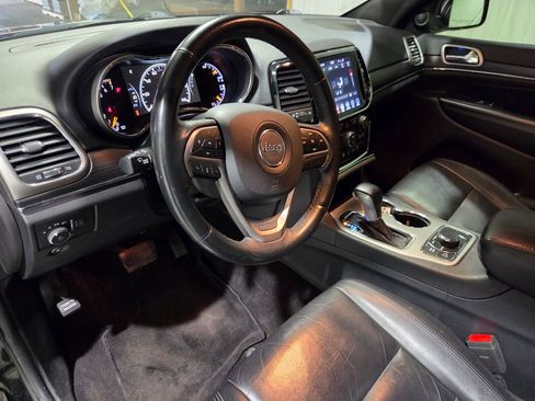Used 2019 Jeep Grand Cherokee Limited image 6