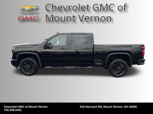 Used 2025 Chevrolet Silverado 2500 LT w/ Trail Boss Package image 2