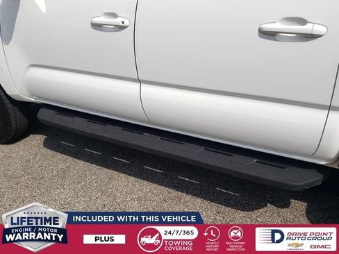 Used 2023 Toyota Tacoma SR image 13