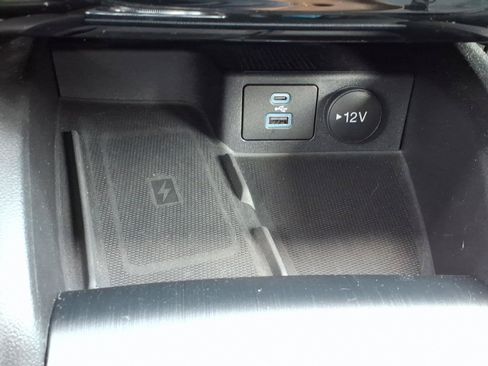 Used 2023 Ford Escape Platinum AWD/4WD image 21
