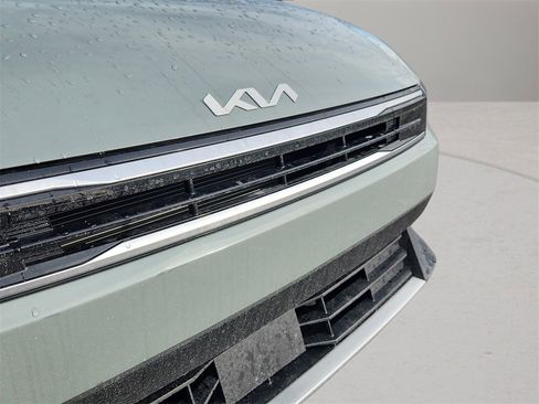 Used 2025 Kia K4 EX image 9